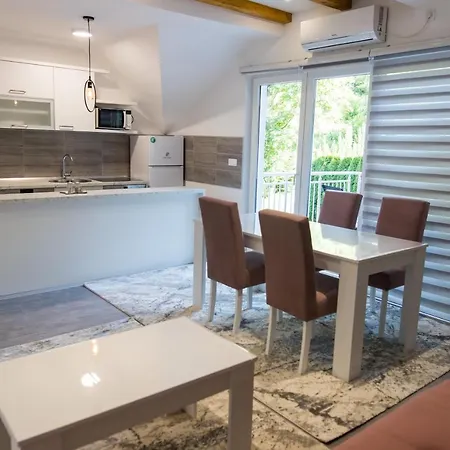 Noor Apartment